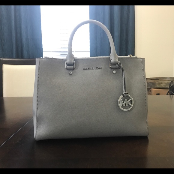 Michael Kors Handbags - grey Michael Kors jet set tote